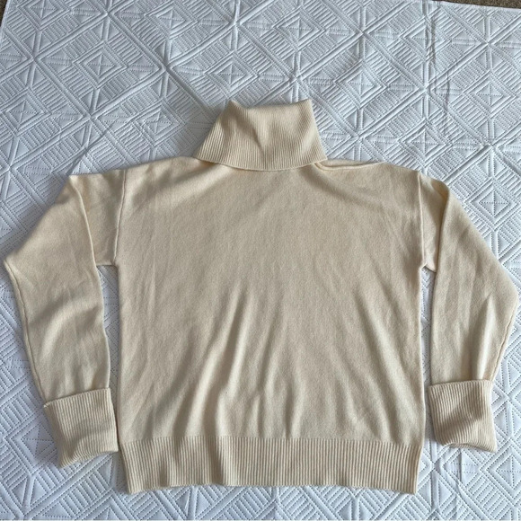 Paige Raundi Wool Blend Knit Cold Shoulder  Turtleneck Sweater Ivory Size Large - Picture 3 of 10